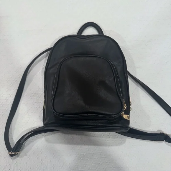 INC International Concepts | Bags | Inc International  display picture 2